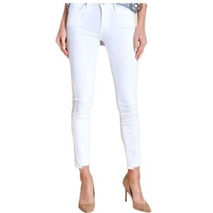 JUST BLACK Released Step Hem White Skinny Jeans